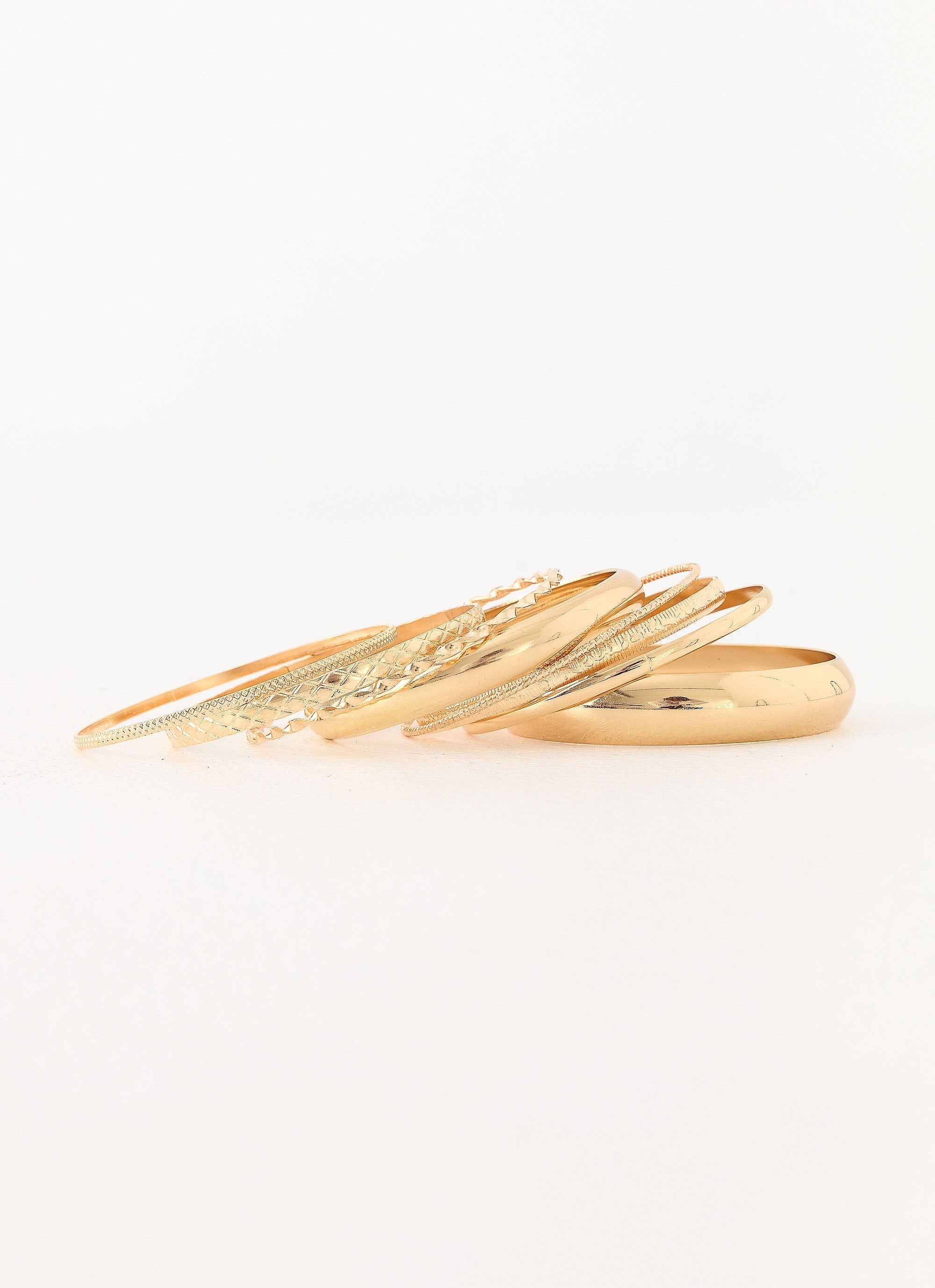 Villa Vibe Bangles - Gold